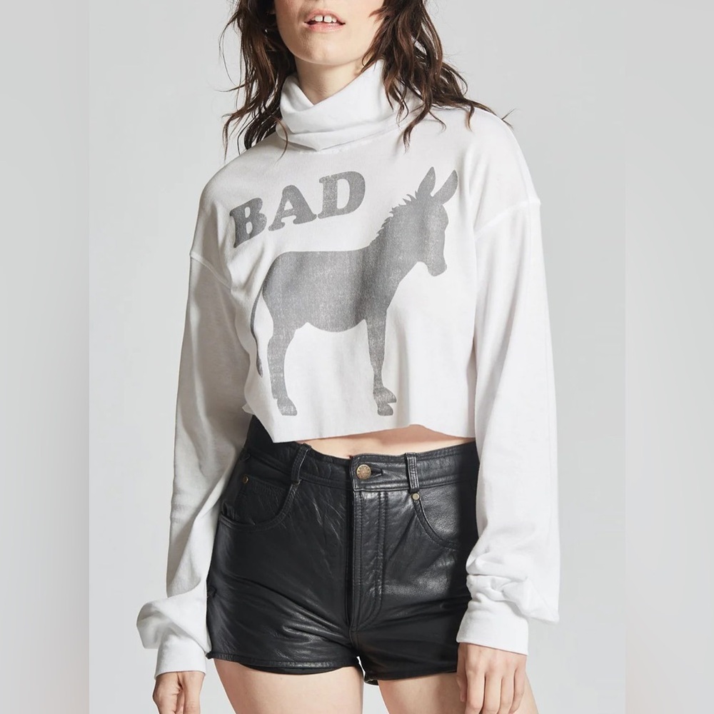 Recycled Karma Bad Donkey Cropped Turtle Neck Tee - Size S‎ - White - NWOT